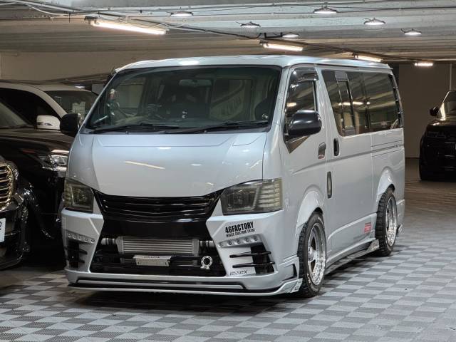 2004 Toyota Hiace DX 2.5 Turbo Diesel Long Wheel Base Auto