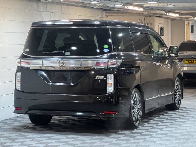 2016 Nissan Elgrand 2.5 4WD 250 Highway Star-S 7 Seat Auto