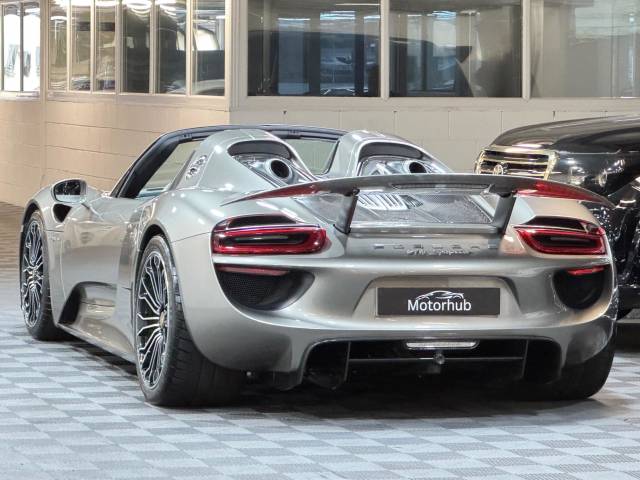 2015 Porsche 918 4.6