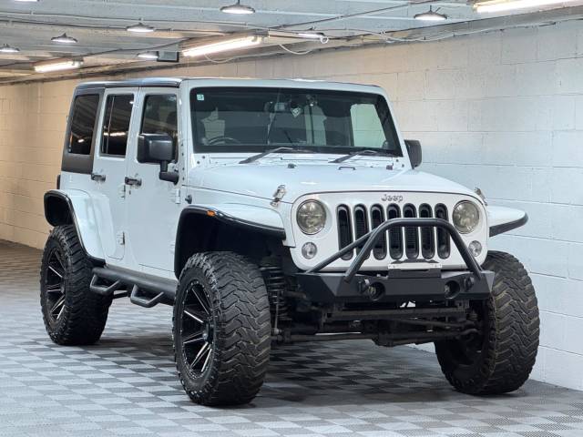 Jeep Wrangler 3.6 V6 Sahara SUV 4dr Petrol Auto 4WD Euro 5 (280 bhp) SUV Petrol White
