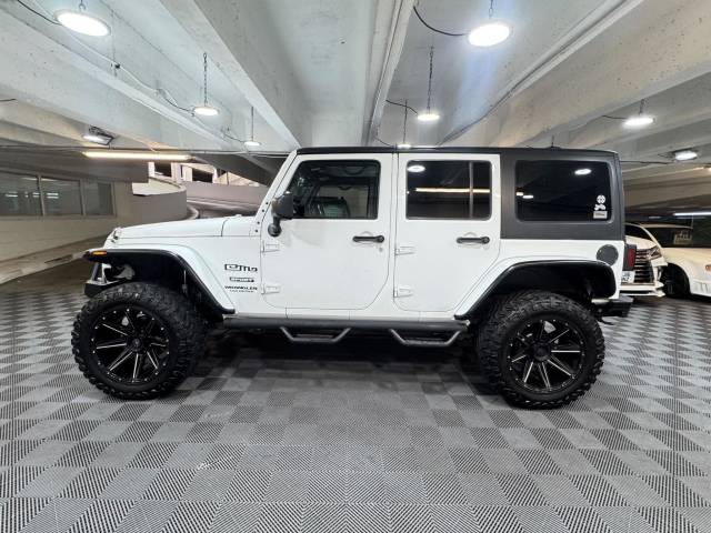2015 Jeep Wrangler 3.6 V6 Sahara SUV 4dr Petrol Auto 4WD Euro 5 (280 bhp)