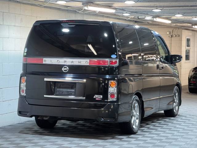 2008 Nissan Elgrand E51 2.5 V6 4WD Highway Star 8 Seat G30