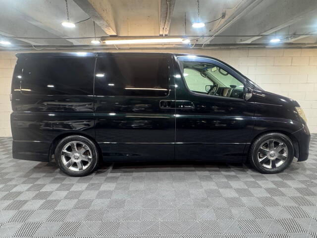 2008 Nissan Elgrand E51 2.5 V6 4WD Highway Star 8 Seat G30