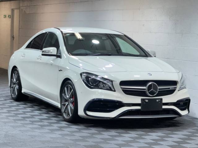 Mercedes-Benz CLA 2.0 CLA45 AMG Coupe 4dr Petrol SpdS DCT 4MATIC Euro 6 (s/s) (381 ps) Saloon Petrol White