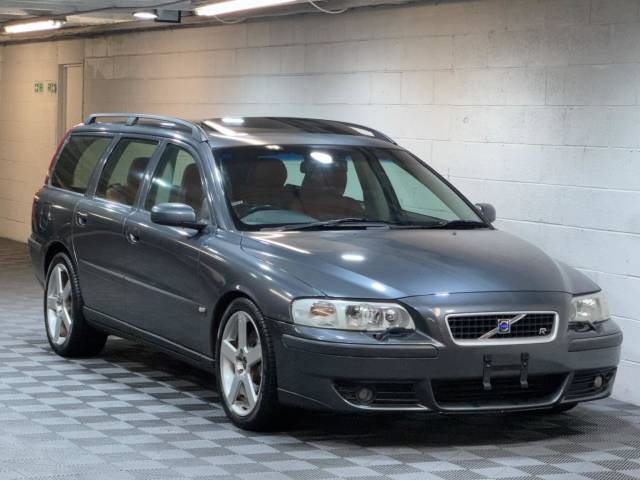 Volvo V70 2.5 R Estate 5dr Petrol Geartronic (270 g/km, 300 bhp) Estate Petrol Grey