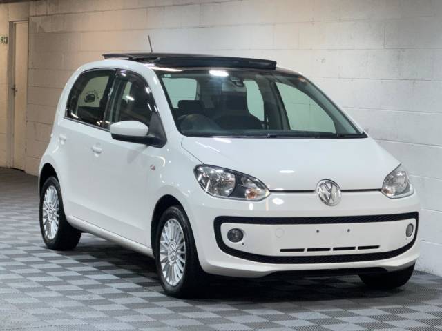 Volkswagen Up 1.0 BlueMotion Tech High up! Hatchback 5dr Petrol ASG Euro 6 (s/s) (75 ps) Hatchback Petrol White