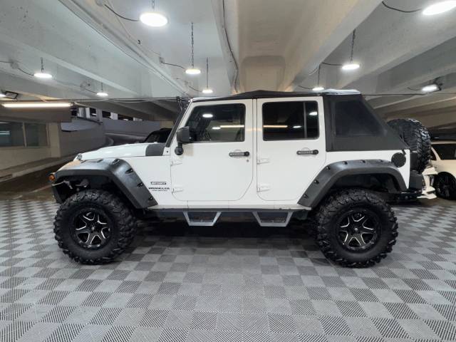 2012 Jeep Wrangler 3.6 V6 Sahara SUV 4dr Petrol Auto 4WD Euro 6 (280 bhp)