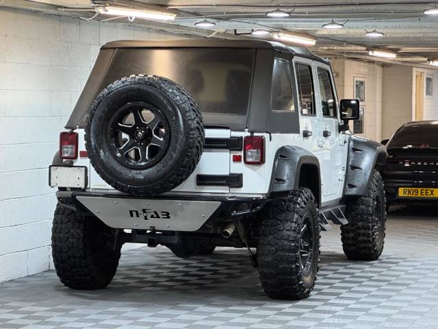 2012 Jeep Wrangler 3.6 V6 Sahara SUV 4dr Petrol Auto 4WD Euro 6 (280 bhp)