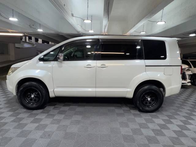 2010 Mitsubishi Delica 2.4 D5 4WD CHAMONIX PACKAGE 7 SEAT ULEZ