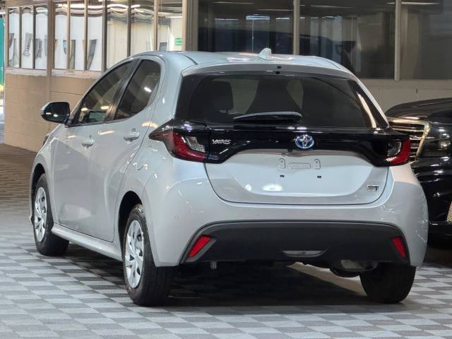 2021 Toyota Yaris 1.5 VVT-h Icon Hatchback 5dr Petrol Hybrid E-CVT Euro 6 (s/s) (116 ps)