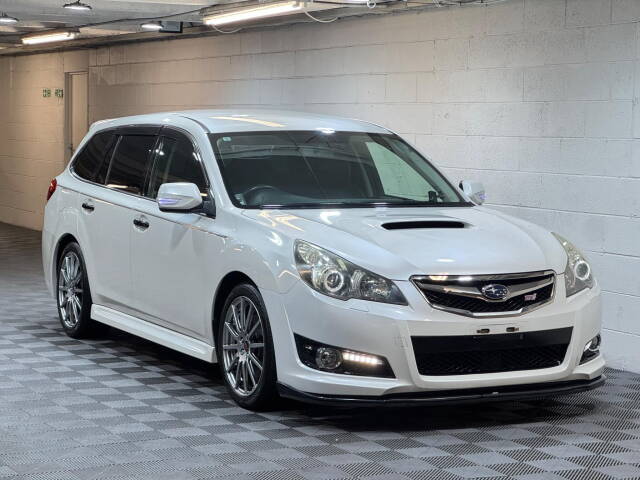 Subaru Legacy 2.5 GT S Package 4WD Turbo Auto STi Look Estate Petrol White