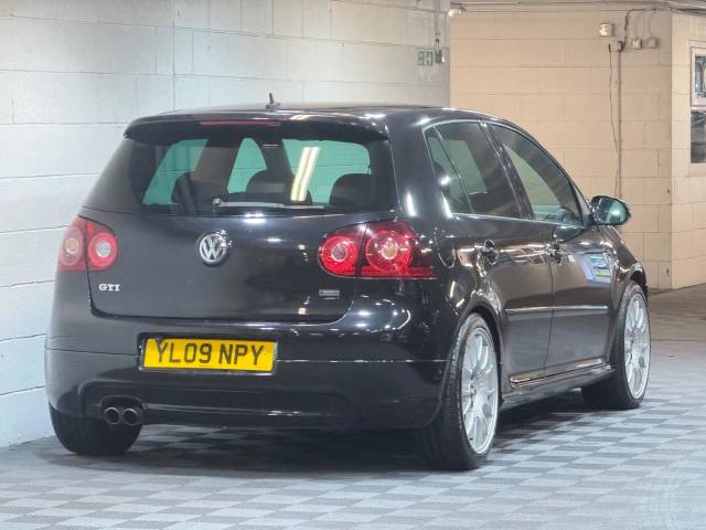 2009 Volkswagen Golf 2.0 TFSI GTI Pirelli Hatchback 5dr Petrol DSG (188 g/km, 227 bhp)
