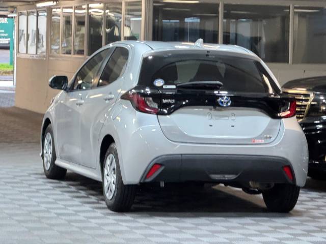 2021 Toyota Yaris 1.5 VVT-h Icon Hatchback 5dr Petrol Hybrid E-CVT Euro 6 (s/s) (116 ps)