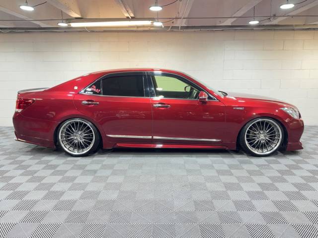 2013 Toyota Crown Hybrid Royal Edition Saloon 2.5 V6 ULEZ
