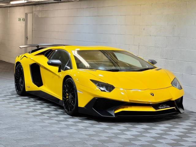 Lamborghini Aventador 6.5 LP 750-4 Superveloce 2dr ISR Coupe Petrol YELLOW