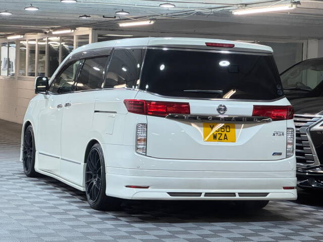 2010 Nissan Elgrand 2.5 250 Highway Star Auto 7 Seat ULEZ