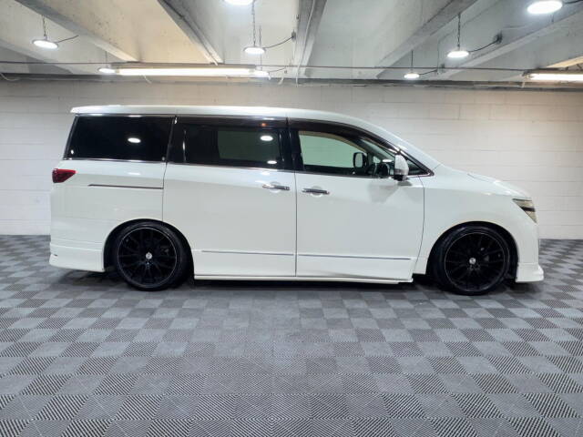 2010 Nissan Elgrand 2.5 250 Highway Star Auto 7 Seat ULEZ