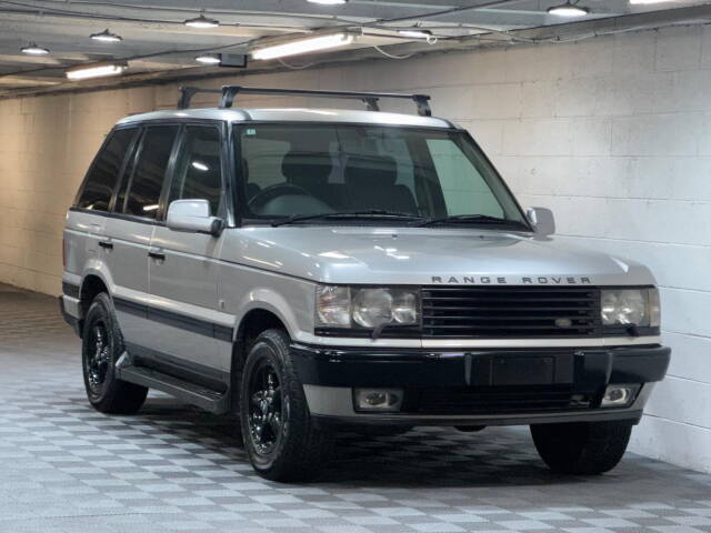 Land Rover Range Rover 4.0 V8 HSE Station Wagon 5dr Petrol Automatic (385 g/km, 182 bhp) SUV Petrol Silver