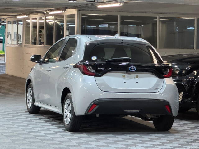 2021 Toyota Yaris 1.5 VVT-h Icon Hatchback 5dr Petrol Hybrid E-CVT Euro 6 (s/s) (116 ps)