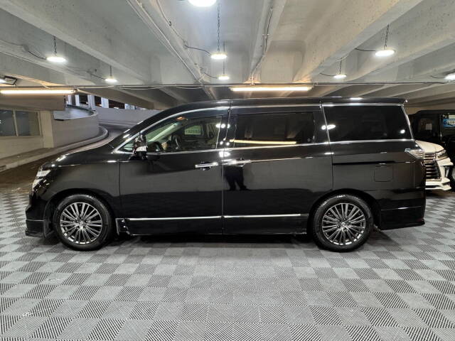 2019 Nissan Elgrand 3.5 V6 350 Highway Star Urban Chrome