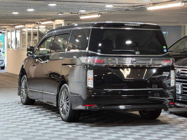 2019 Nissan Elgrand 3.5 V6 350 Highway Star Urban Chrome