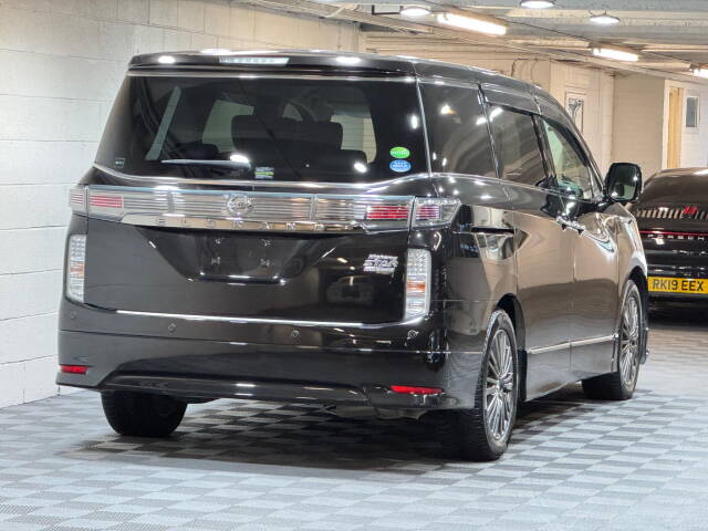 2019 Nissan Elgrand 3.5 V6 350 Highway Star Urban Chrome