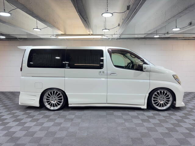 2007 Nissan Elgrand 2.5 V6 Highway Star Urban Selection Auto